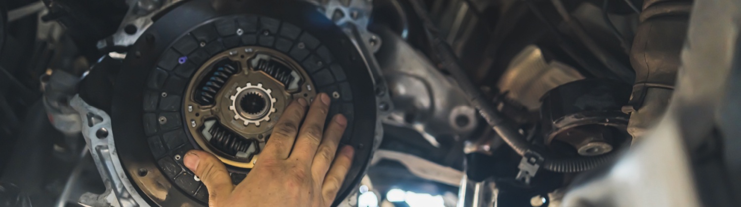 Clutch repair at Quarrie Tire & Auto in London, ON for slipping clutch, grinding gears, shifting problems, and manual transmission service.